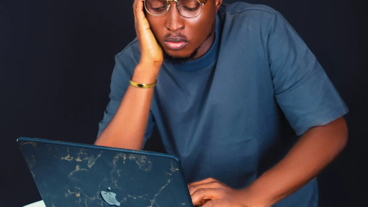 Hope bias: why traders hold a losing position and wait for a reversal